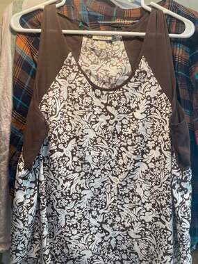 AMBAR Women's Brown and White Bird Floral Folklore Print Sleeveless Tank Top